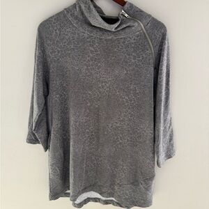 Live Well Pullover 3/4 Sleeve Top Large